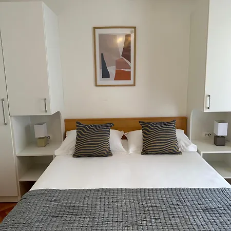 Apartment Olga 1 Makarska