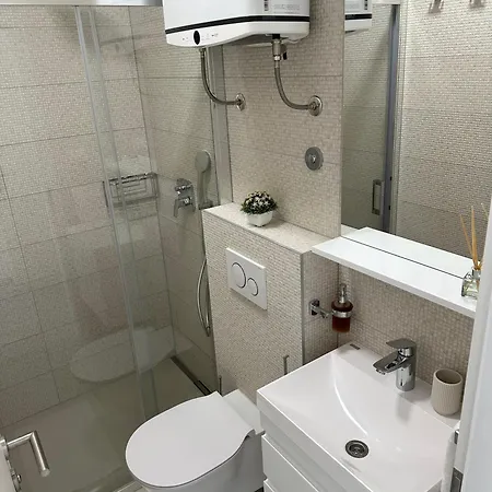 Olga 1 Apartment *