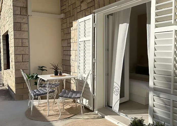 Olga 1 Makarska